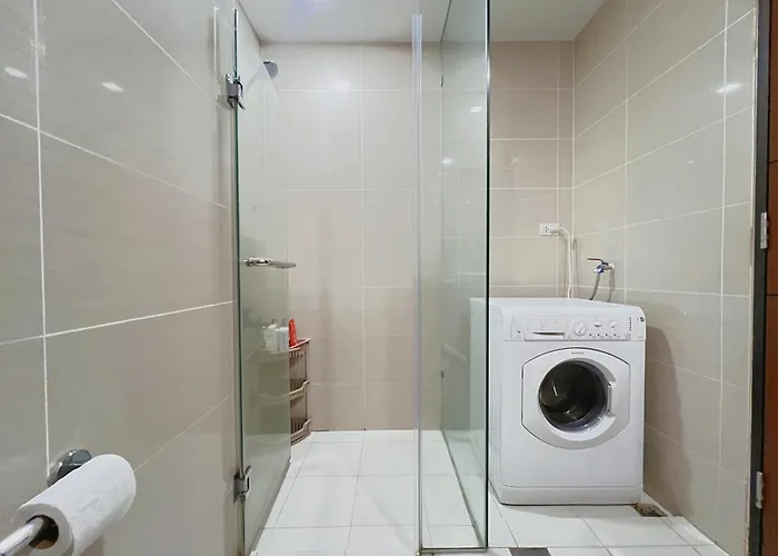 Free Welcome Breakfast, Bgc 1br, 300mbps Fiber, Steps To Mitsukoshi & Uptown, 17f * Manila